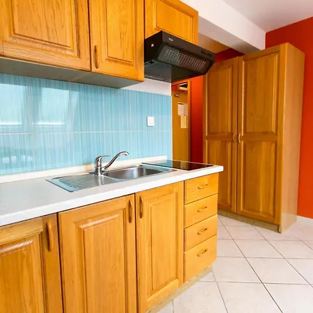 Gostisce Vancar בית הארחה בובק